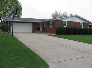 1308 26th St, Peru, IL 61354