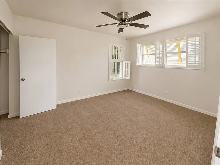 4114 Cork Dr — Photo 5