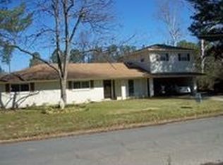 1110 W 16th St, Stuttgart, AR 72160