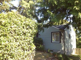 2010 NE 96th St, Seattle, WA 98115