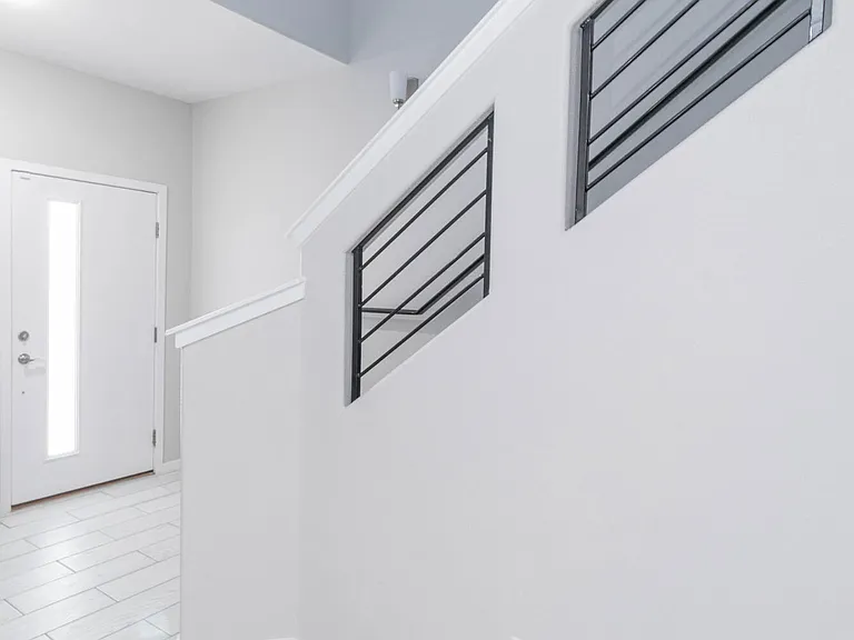 13909 Summer View Ave — Photo 10
