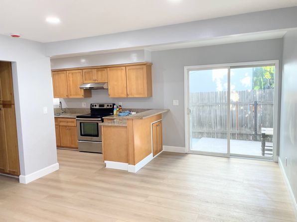 2 Park St #24610