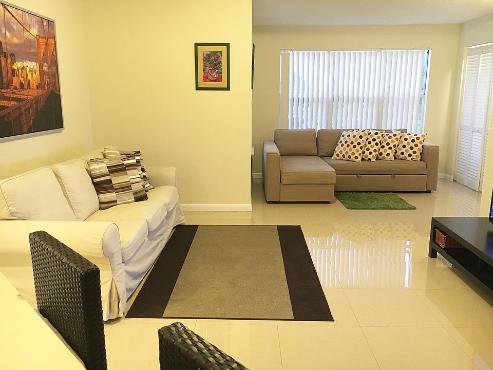 1st image of 12730 Vista Isles Dr APT 821