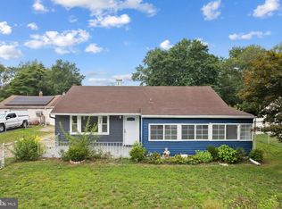 141 S Dennis Dr, Clayton, NJ 08312