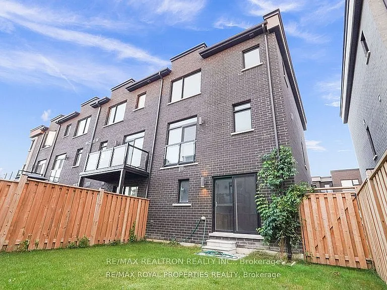 1357 Gull Cross — Photo 35