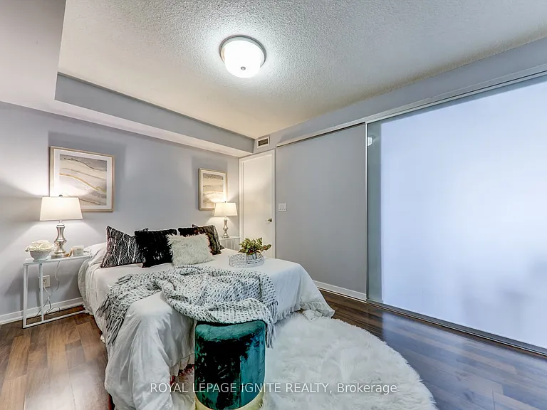 38 Joe Shuster Way #722 — Photo 17