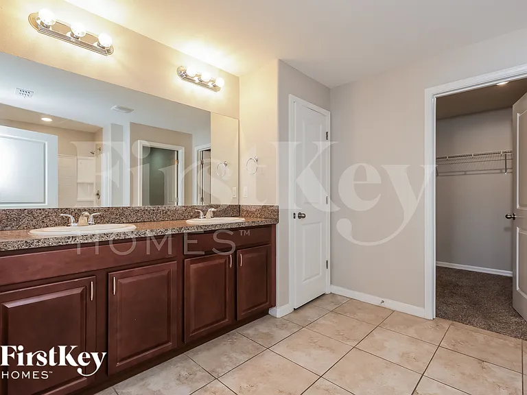 10621 Standing Stone Dr — Photo 13