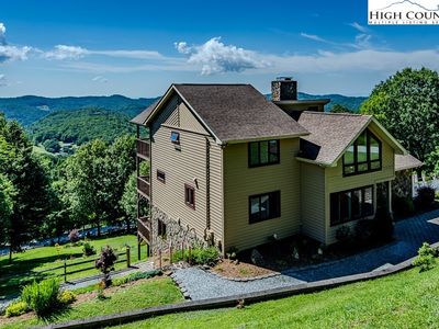 362 Golden Ridge Road, Blowing Rock, NC, 28605