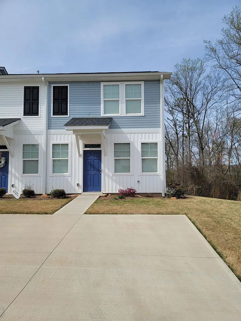 Building Photo - 153 Valley Creek Dr