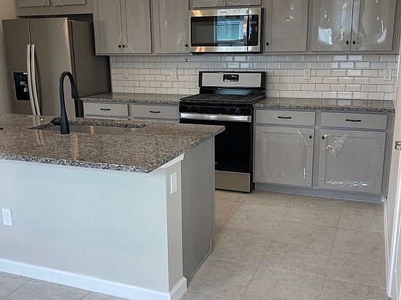 4th image of 10743 Hensley St #81
