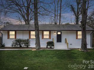 3900 Foxford Pl, Charlotte, NC 28215