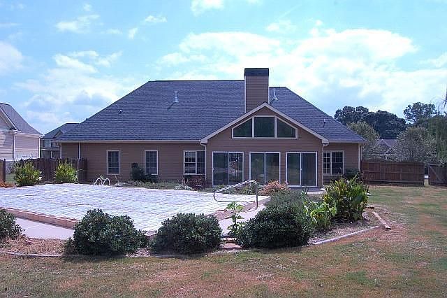 1st image of 103 Autumn Glen Dr