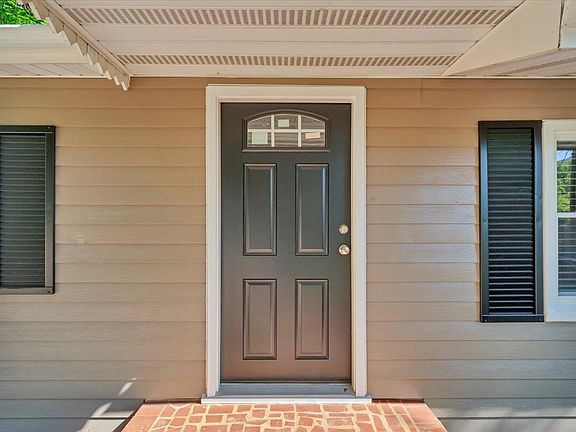 2nd image of 433 Dogwood Hill Rd