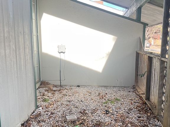 3rd image of 2607 San Sabastian Cir