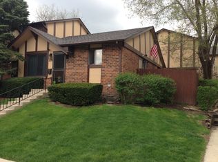1S270 Ingersoll Ln, Villa Park, IL