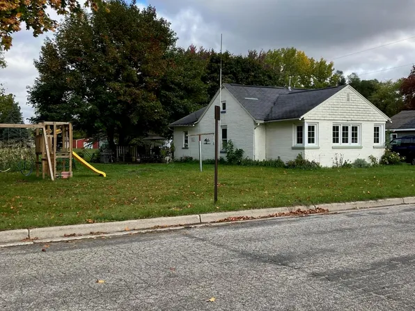 813 King St, Three Rivers, MI 49093