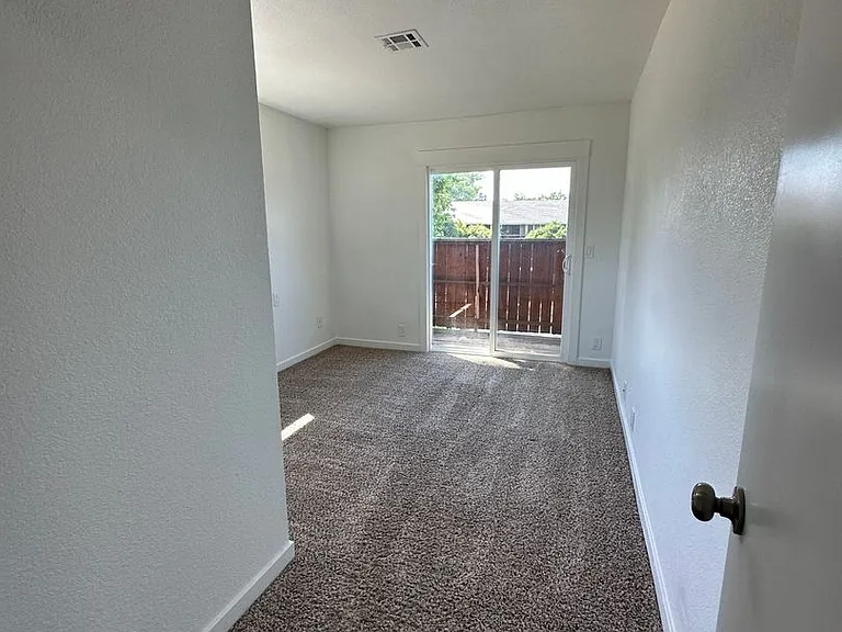 lakeside835 — Photo 14