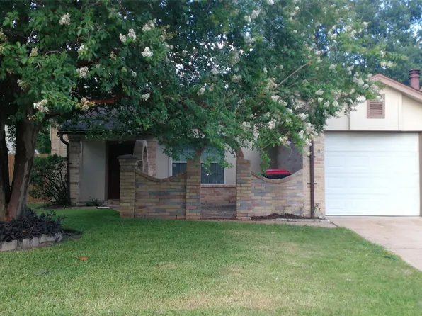 12614 Day Hollow Ln, Houston, TX 77070