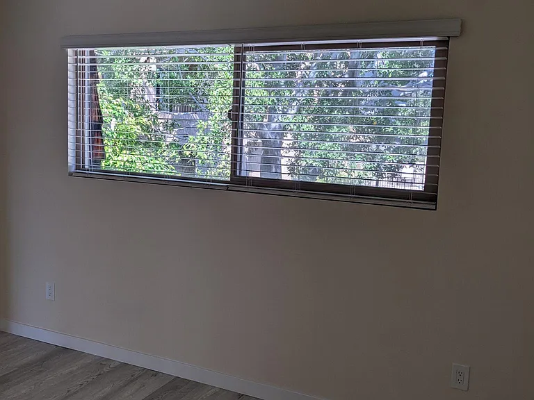 5637 Lake Park Way #6 — Photo 9