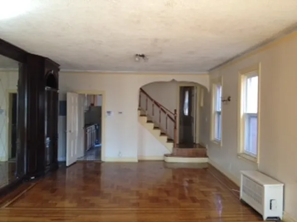737 East 48th Street image 4 of 4