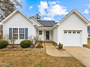 392 Tamarack Dr, Ayden, NC 28513