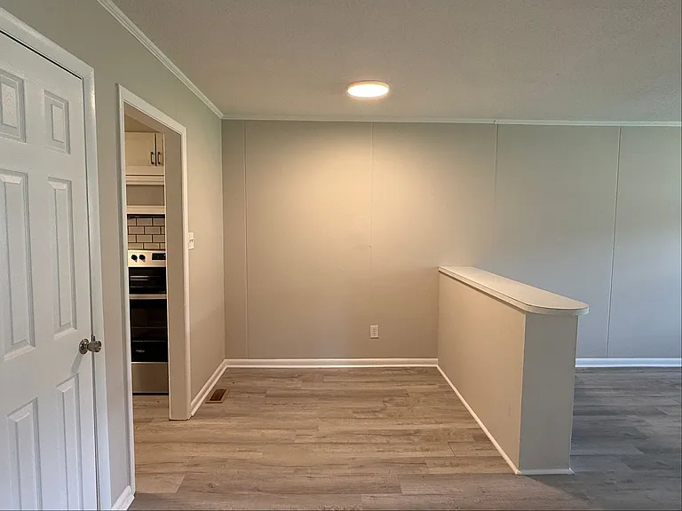 1771 River Rd — Photo 4