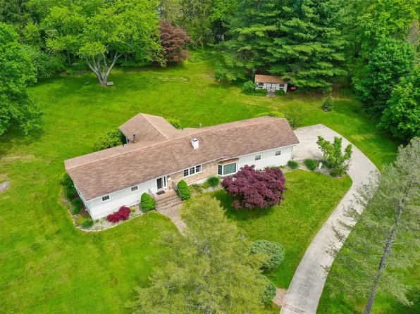 68 Forest Drive, Poughquag, NY 12570