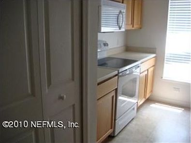 2nd image of 11832 Lake Bend Cir