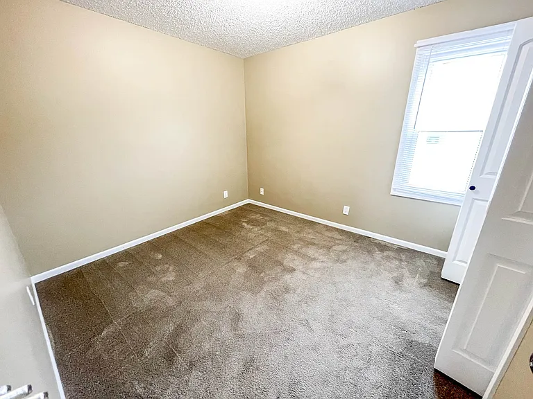 2343 W St #1 — Photo 9