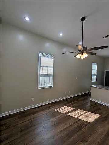 3 bed, 2.0 bath, 1250 sqft, $1,950 — Photo 3