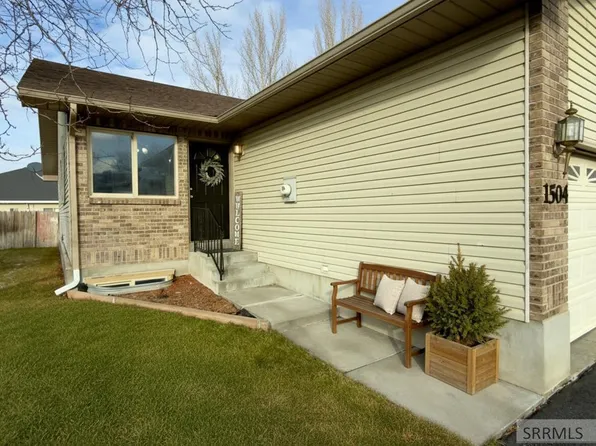 1504 S Falcon Dr, Ammon, ID 83406