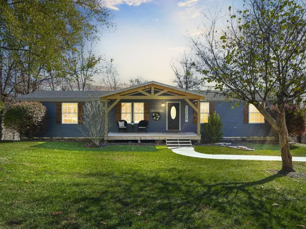 700 Hiawatha Road, Fordland, MO 65652