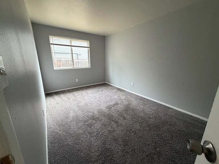3335 Benton St #4 — Photo 16