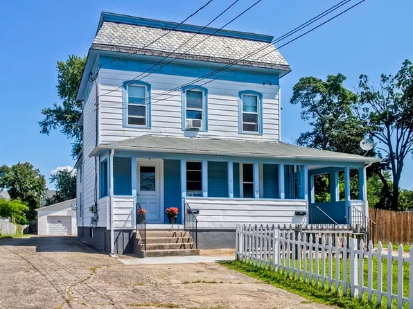 11 Fowler Ave, Westfield, MA 01085