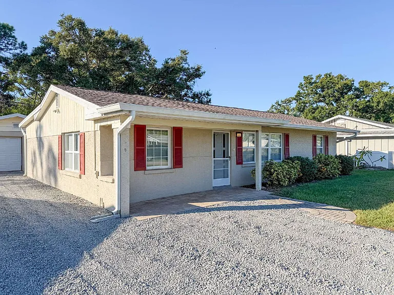 2714 Grand Cayman St — Photo 6
