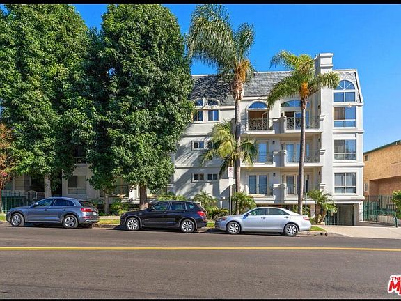 2nd image of 11690 Montana Ave #1003