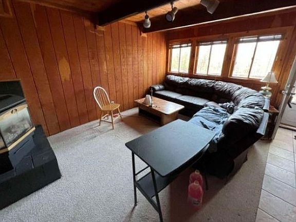 4th image of 832 Grandview Lodge Road