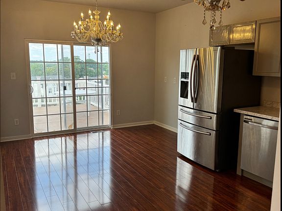5th image of 225 Kentshire Dr #225