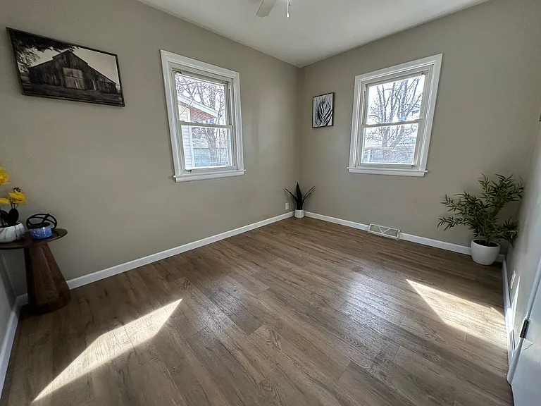 4039 Niles St — Photo 21