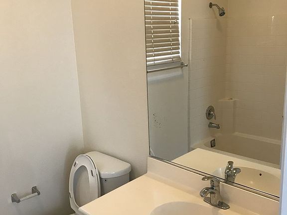 3rd image of 22394 Witchhazel Ave