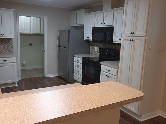 5th image of 1006 Coushatta Trl