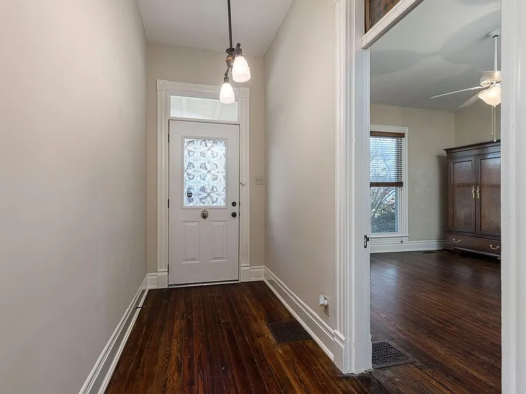 1619 Ellwood Ave — Photo 3