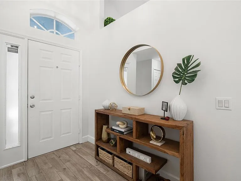 9334 Hidden Water Cir — Photo 2