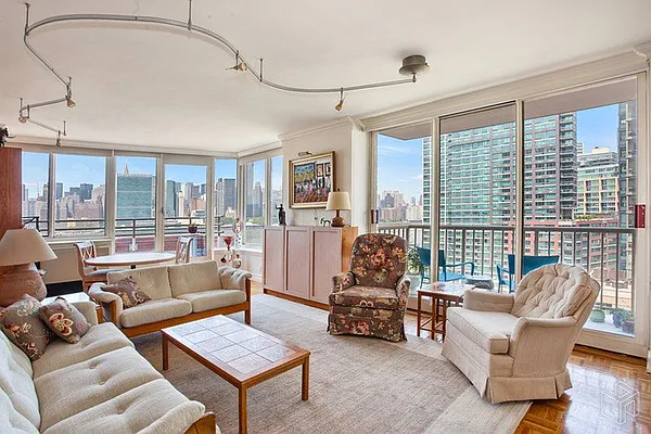 Rented by Halstead Real Estate | media 35