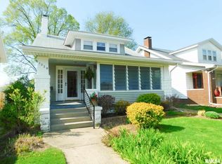 1328 E Hillcrest Pl, Peoria, IL
