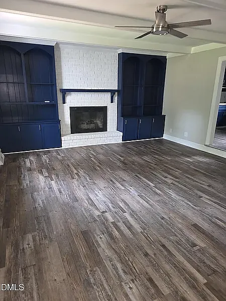 3 bed, 2.5 bath, 1735 sqft, $1,895 — Photo 3