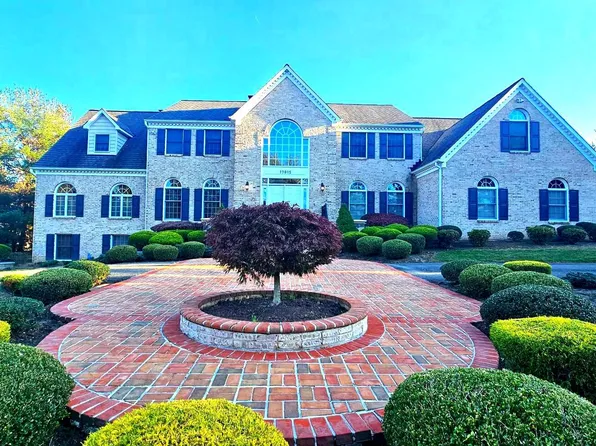 17815 Fraley Farm Rd, Rockville, MD 20855