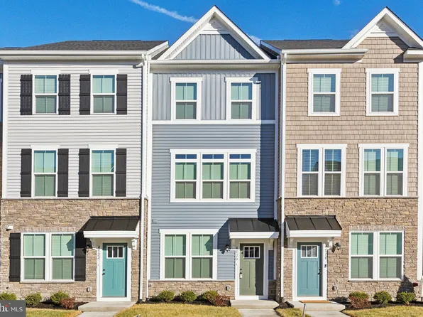 4720 Torrey Ln, Fredericksburg, VA 22408