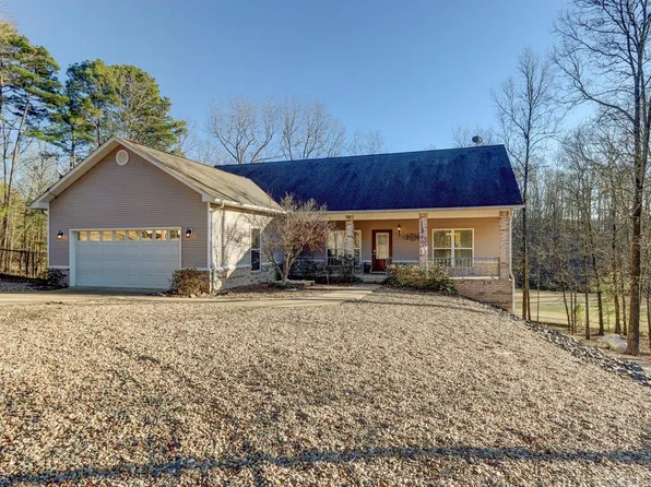 127 Saint Andrews Dr, Hot Springs, AR 71913