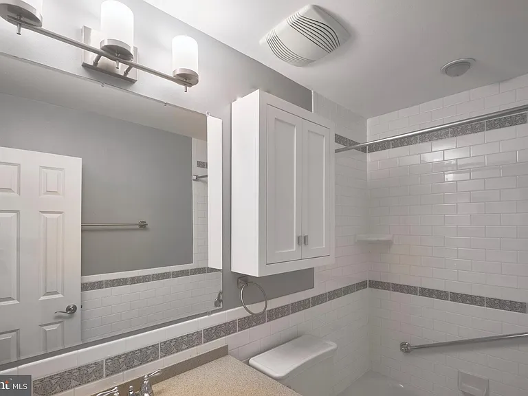 2403 Arrow Park Dr — Photo 36